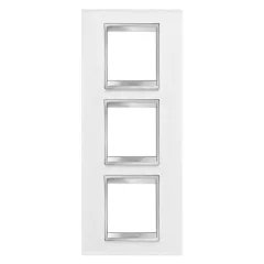   Gewiss Chorus Lux International GW16227PB Hármas keret (6 modul) függőleges elhelyzéssel fehér - Bőrhatású Technopolimer (Gewiss GW16227PB)