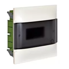   Legrand 134158 Practibox S műanyag kiselosztó 8 modul, 1 sor, Füstszínű ajtóval, IP40, téglafalba süllyesztett, PE és N sínnel, méret : 225x256x100 mm