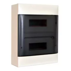   Legrand 135212 Practibox S műanyag kiselosztó 24 modul, 2 sor, Füstszínű ajtóval, IP40, falon kívüli, PE és N sínnel, méret : 386x328x108 mm