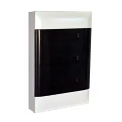   Legrand 135213 Practibox S műanyag kiselosztó 36 modul, 3 sor, Füstszínű ajtóval, IP40, falon kívüli, PE és N sínnel, méret : 536x328x108 mm