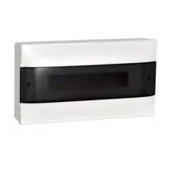   Legrand 137216 Practibox S műanyag kiselosztó 18 modul, 1 sor, Füstszínű ajtóval, IP40, falon kívüli, PE és N sínnel, méret : 236x436x107 mm