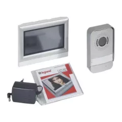   Legrand 369320 2 vezetékes színes videó kaputelefon szett, 1 v. 2 lakásos, 7"-os érintőképernyős beltéri egységgel ( Legrand 369320 )