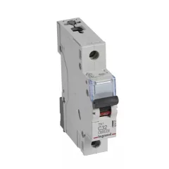   Legrand 403437 TX3 Kismegszakító. 1P, 32A, C karakterisztika, 6kA