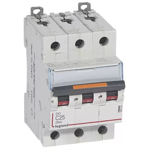 Legrand 409783 DX3 Kismegszakító. 3P, 25A, C karakterisztika, 25kA