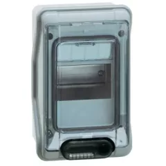   Legrand 601974 Plexo3 védett elosztó 4 modul, 1 sor, átlátszó ajtóval, IP65, PE és N sínnel, falon kívüli, 200x128x116mm