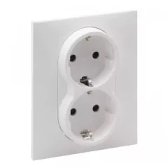  Legrand SUNO 721126 földelt csatlakozóaljzat (dugalj), biztonsági zsaluval, 2x2P+F, fehér burkolattal, rugós bekötés, kerettel, süllyesztett, 16A 250V IP20
