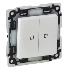   Legrand Valena Life 752159 vízmentes dupla váltóérintkezős kapcsoló (106+6), fehér burkolattal keret nélkül, süllyesztett, jelzőfénnyel, vízmentes (IP44) 10A 250V (Legrand 752159)