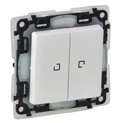 Legrand Valena Life 752159 vízmentes dupla váltóérintkezős kapcsoló (106+6), fehér burkolattal keret nélkül, süllyesztett, jelzőfénnyel, vízmentes (IP44) 10A 250V (Legrand 752159)