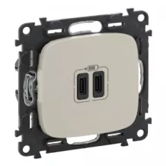   Legrand 755346 Valena Allure Töltőaljzat Kettős USB C-típusú csatlakozóval, 5V–3A–15W, Túlfesz-védelem >1kW, Class II SELV, Elefántcsont ( Legrand 755346 )
