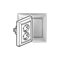   Legrand Valena 770100 földelt csatlakozóaljzat (dugalj) 2x2P+F aluminium burkolattal kerettel, süllyesztett, 16A 250V (Legrand 770100)