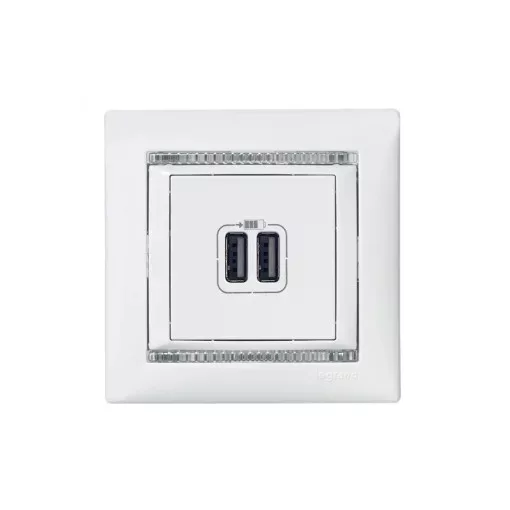 Legrand Valena 770470 USB dupla töltőaljzat, (1500 mA) fehér burkolattal, keret nélkül, süllyesztett (Legrand 770470)