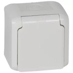   Legrand Forix 782373 vízmentes földelt csatlakozóaljzat (dugalj) gyermekvédelemmel 2P+F fehér burkolattal, kerettel, falon kívüli, 16A 250V IP44 (Legrand 782373)