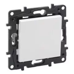   Legrand Niloé Step 863101 egypólusú kapcsoló, 10AX, fehér (Legrand 863101 / 863101B)