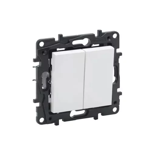 Legrand Niloé Step 863112 kettős nyomó, 6A, fehér (Legrand 863112 / 863112B)