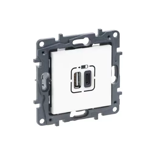 Legrand Niloé Step 863140 2xUSB-A+C töltőaljzat 5V 3A 15W, fehér (Legrand 863140 / 863140B)