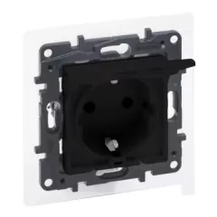   Legrand Niloé Step 863523 2P+F csatlakozóaljzat (rugós /, biztonsági zsaluval, IP44, fekete (Legrand 863523 / 863523B)